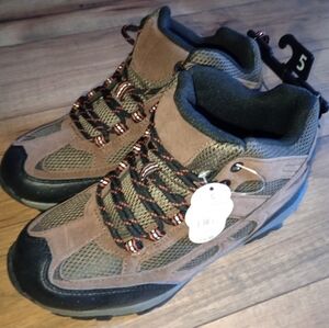 Children's Boots Brown Size 5